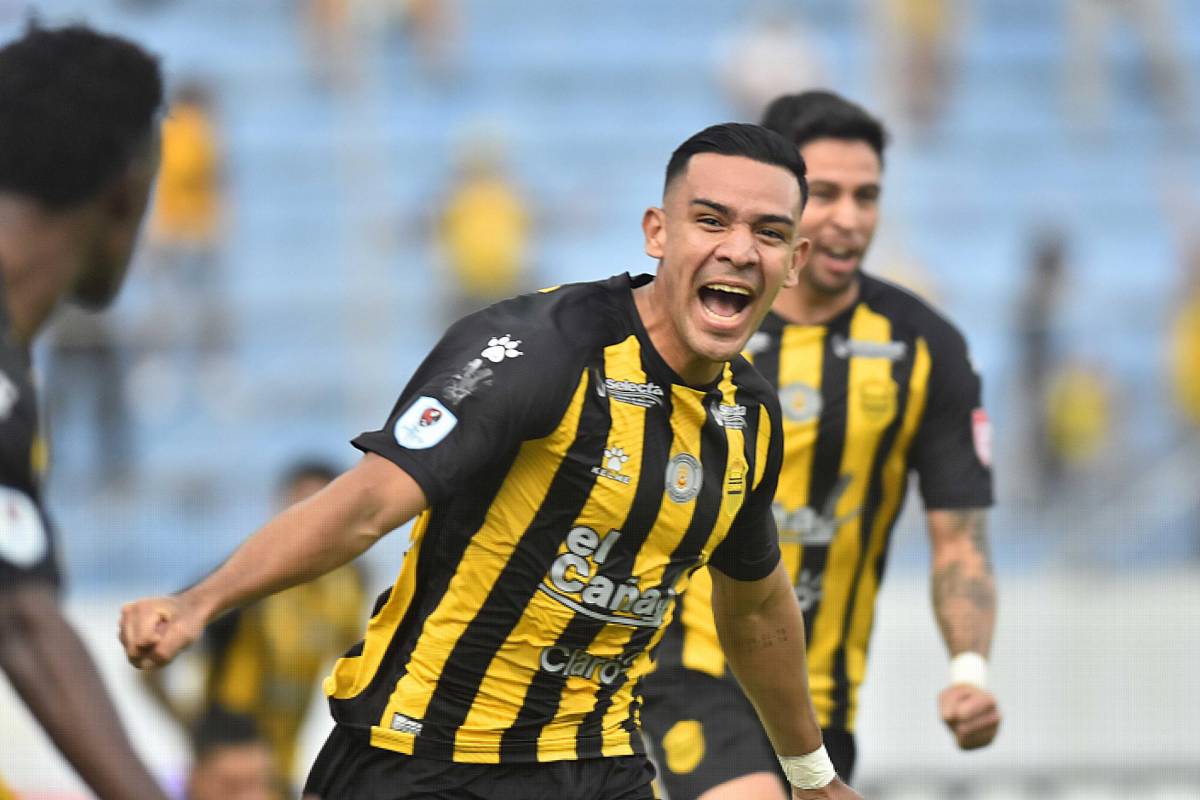 Alejandro Reyes anotó en la victoria de 2-0 que obtuvo Real España en la ida ante Cartaginés.