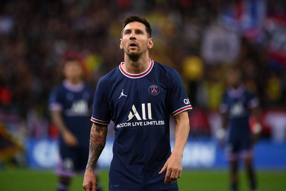 Messi se reincorpora al PSG tras superar al covid-19