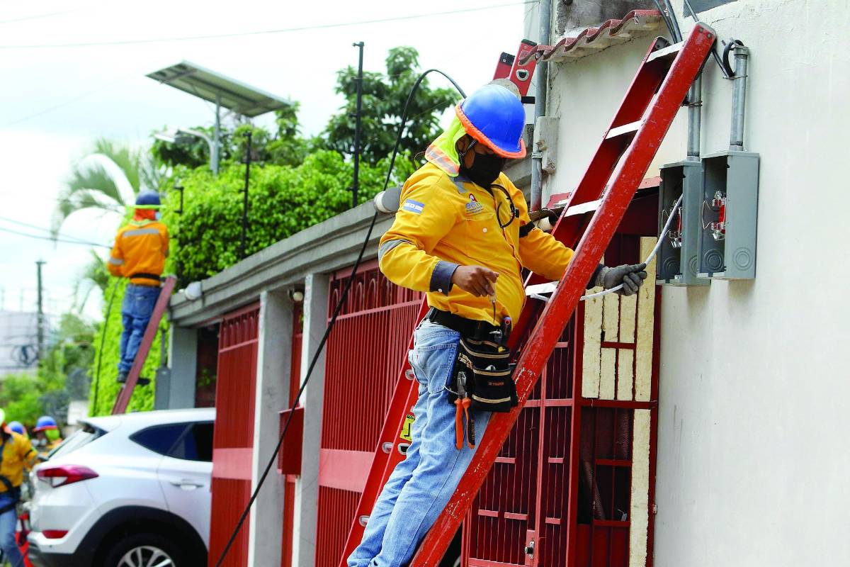 Enee seguirá dando energía gratis a 1,334,326 abonados