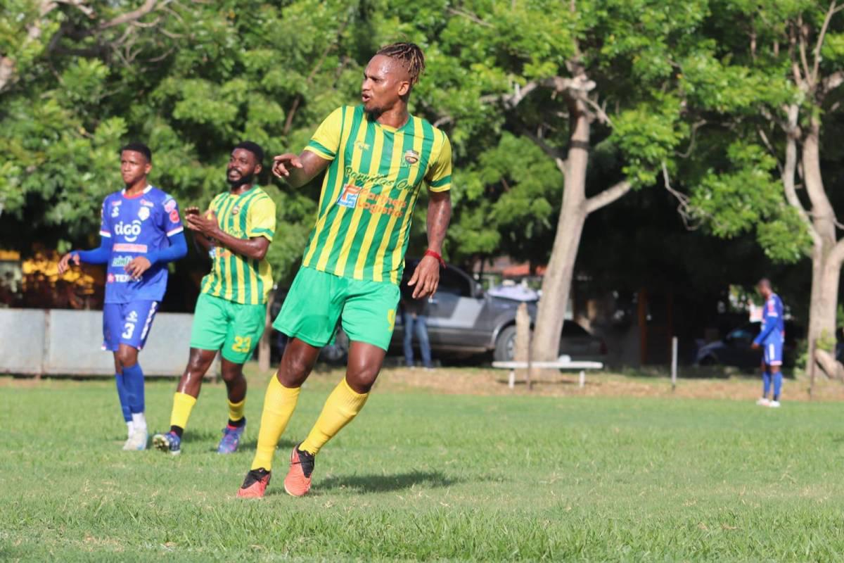 El debut de Welcome con el Parrillas One.