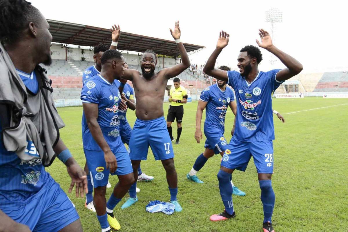 El festejo del Victoria tras el 2-0 en La Ceiba.