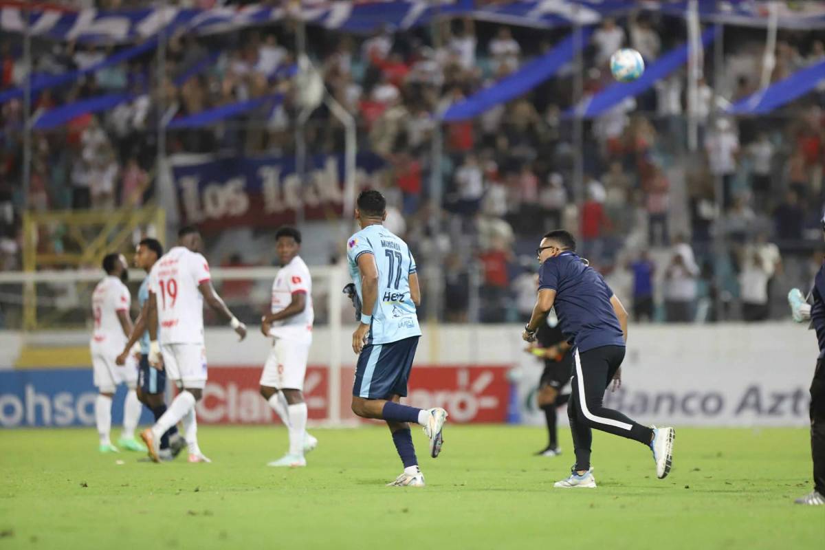 Enfado en el Olimpia-Génesis PN, bronca, reencuentro y bellezas en SPS