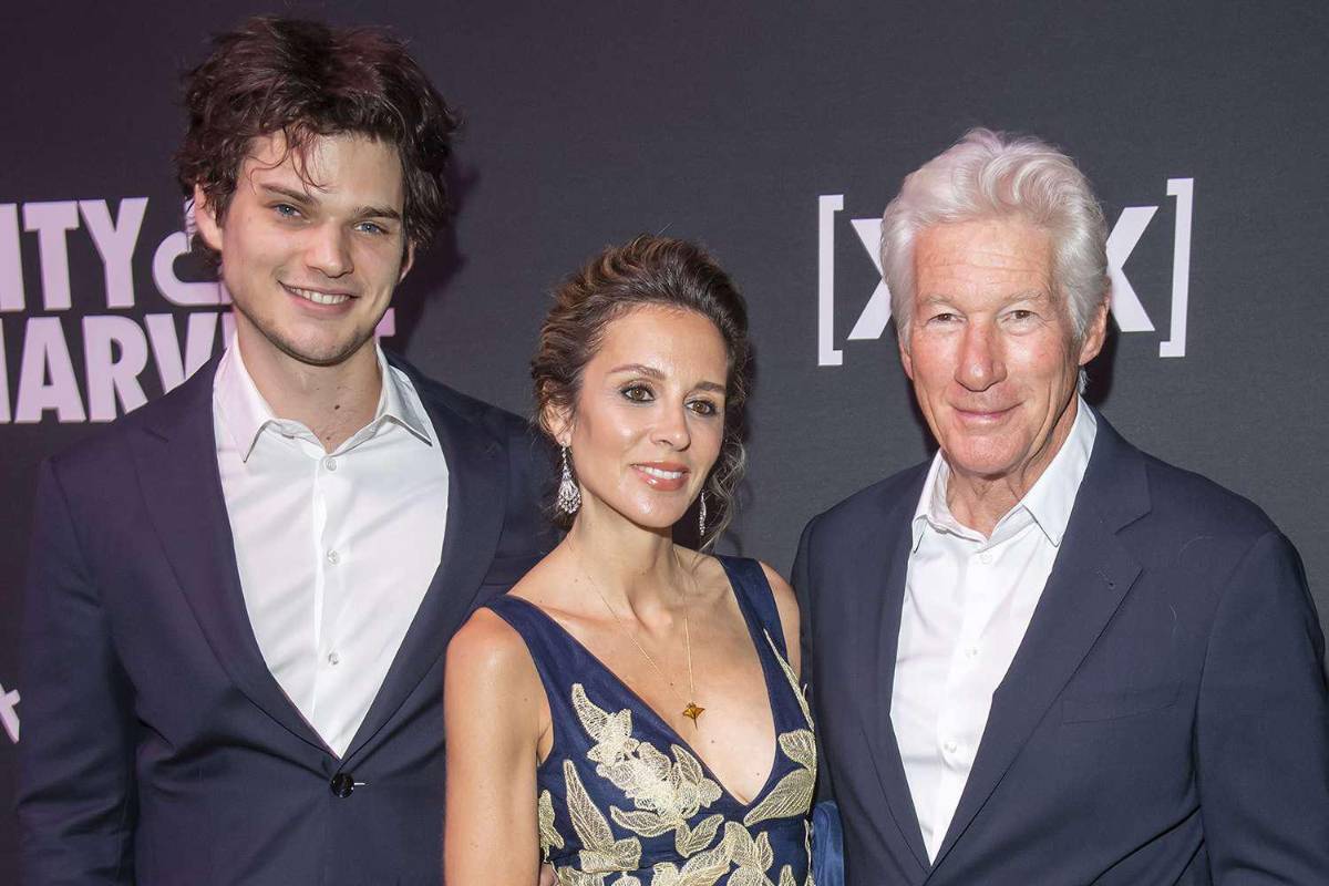 Él es Homer James, el hijo de Richard Gere que actúa en Euphoria