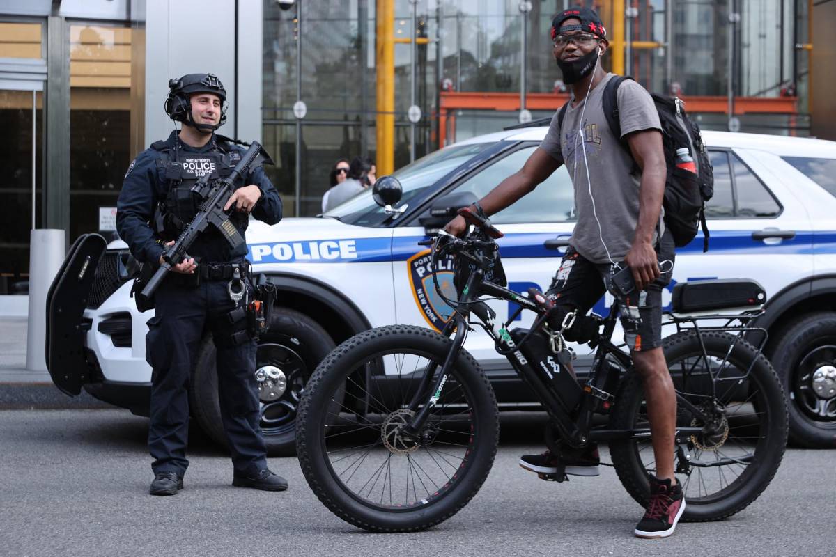 La Policía de Nueva York aumenta medidas de seguridad de cara al 11-S