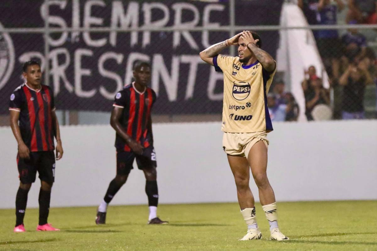 Otra vez se lesiona con Motagua, reunión de Molina y chica misteriosa enamora
