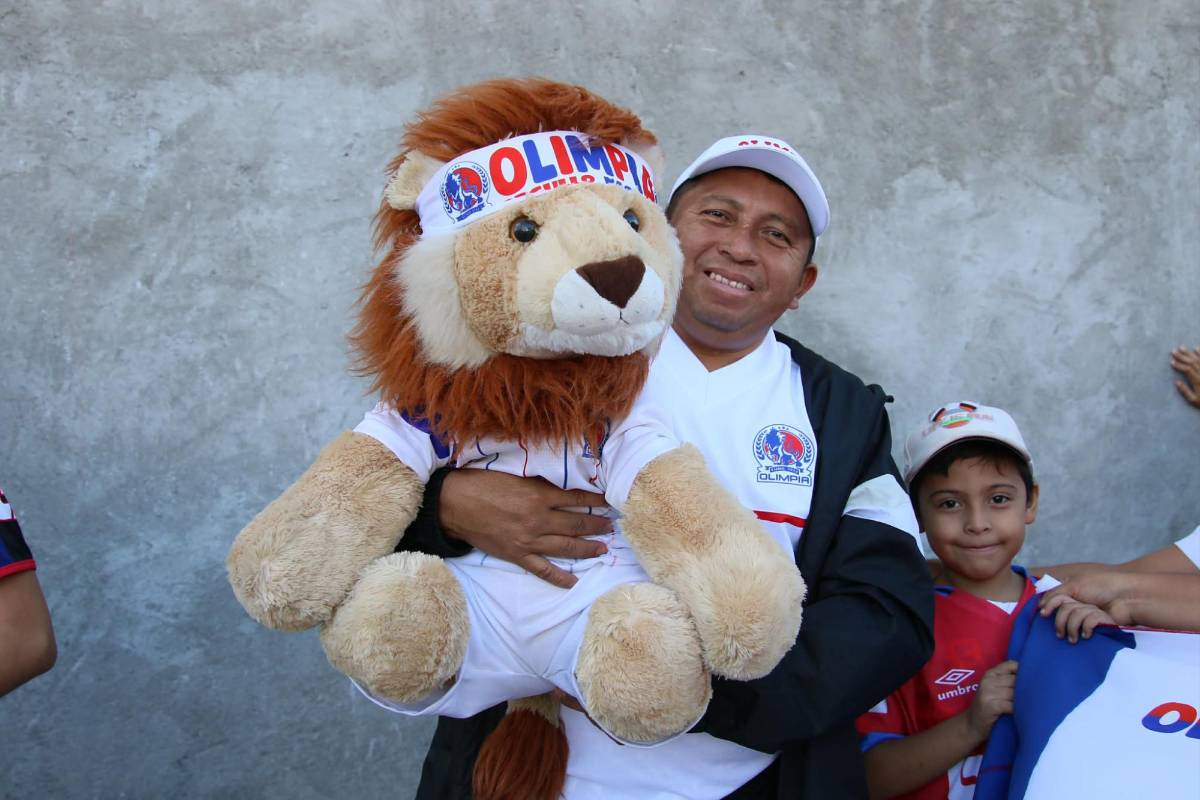 Exjugador sorprende, petición a Bengtson y ambientazo para el Olimpia-Marathón