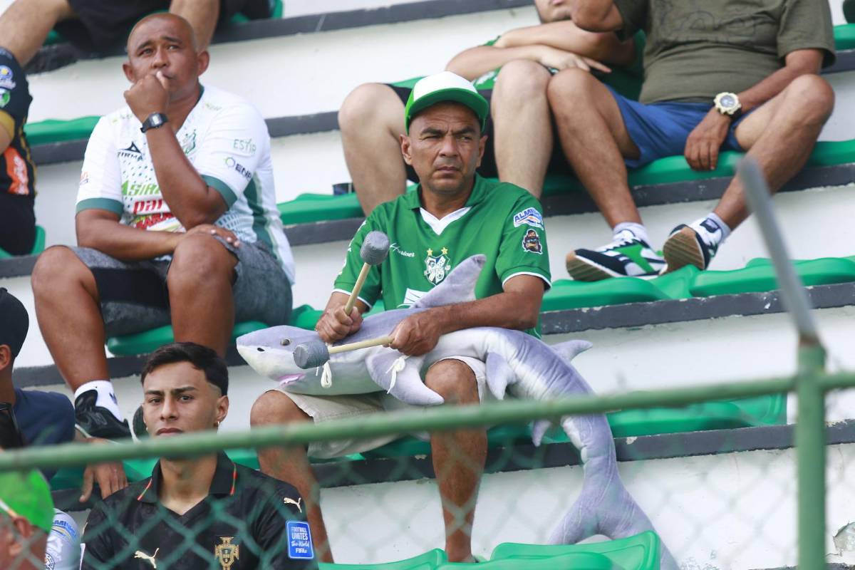 Chicas enamoran en Puerto Cortés, héroe y primer expulsado en regreso de la Liga