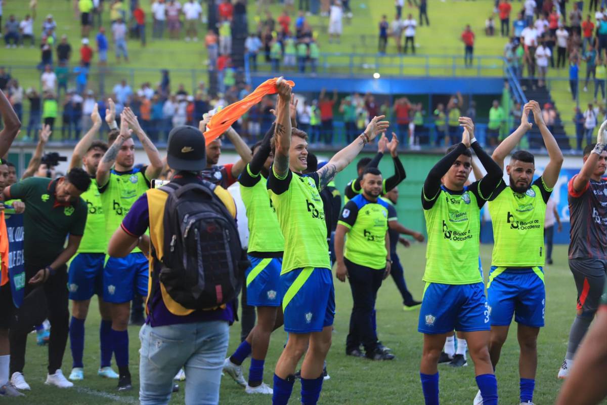 Los Potros del Olancho FC celebraron a lo grande el pase a la Final.