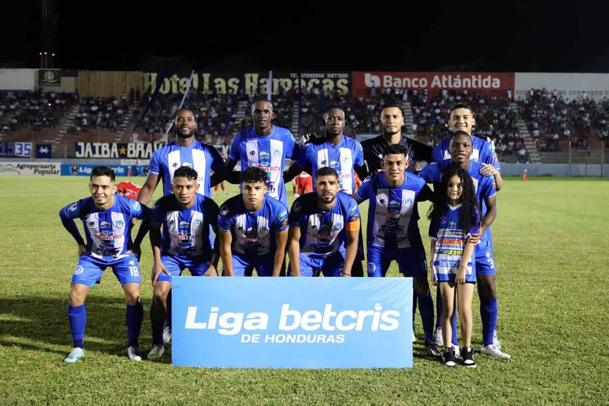 El 11 titular del Victoria que enfrenta al Olimpia.