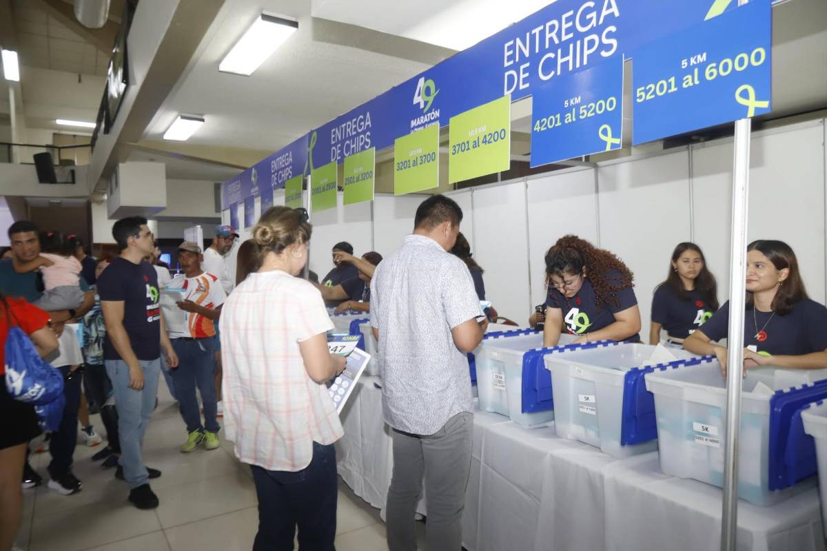 ¡Es un éxito! Continúa entrega de kits de la Maratón La Prensa-Gatorade