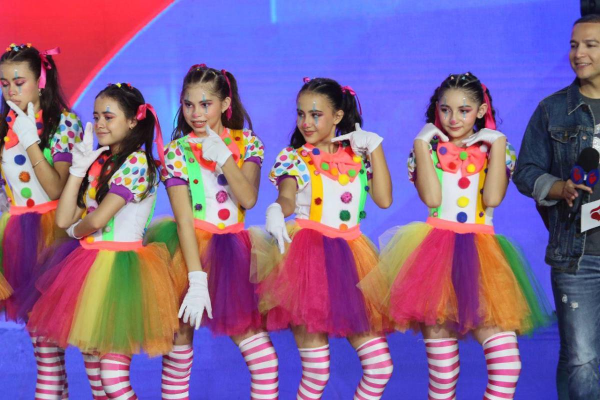 Donaciones, amor y música: así se vive el ambiente en la Teletón 2025