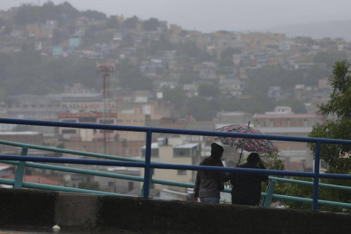 Lluvias en playas de Honduras este jueves y viernes de Semana Santa