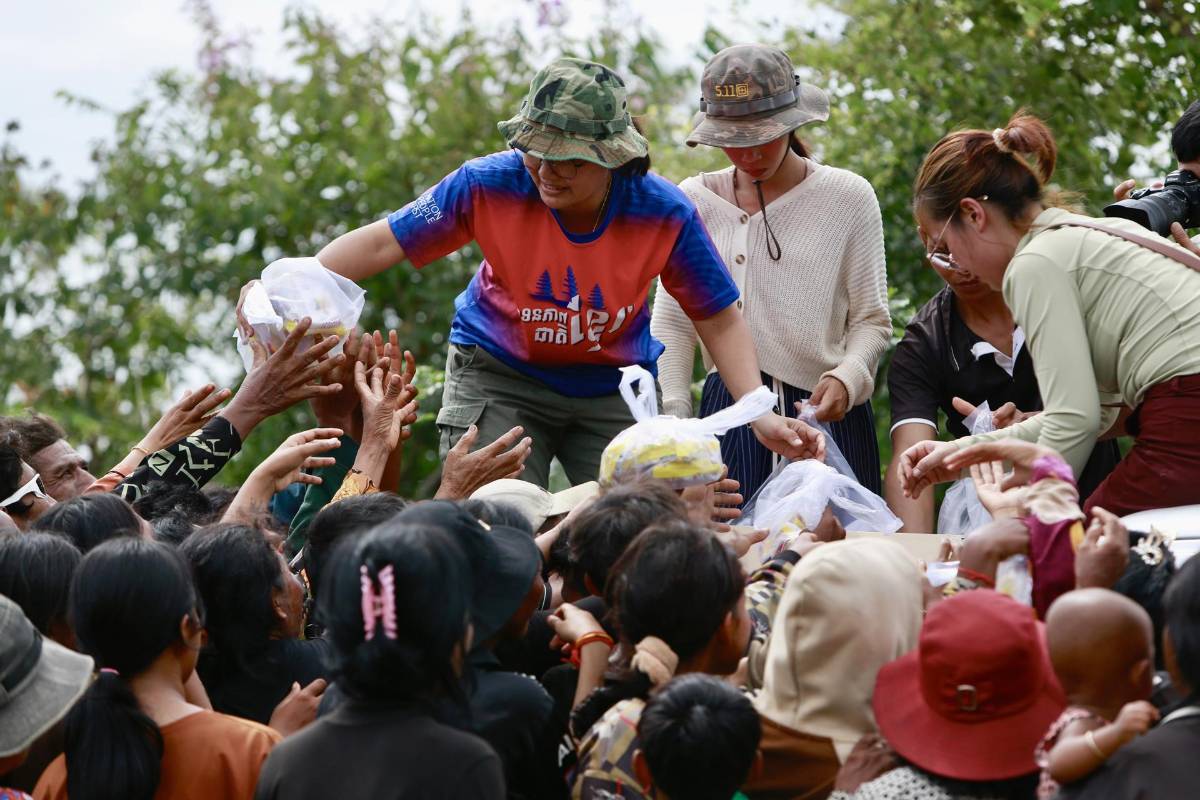 Drones y cohetes intensifican el conflicto entre Tailandia y Camboya