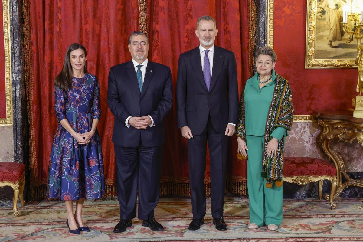 Felipe VI recibe a Arévalo y elogia la “determinación” del pueblo guatemalteco
