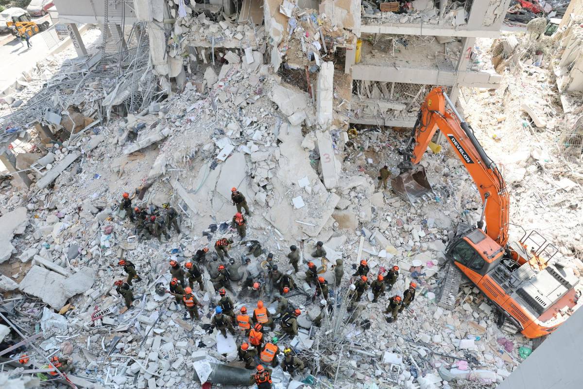 Misiles iraníes burlan la cúpula de hierro de Israel