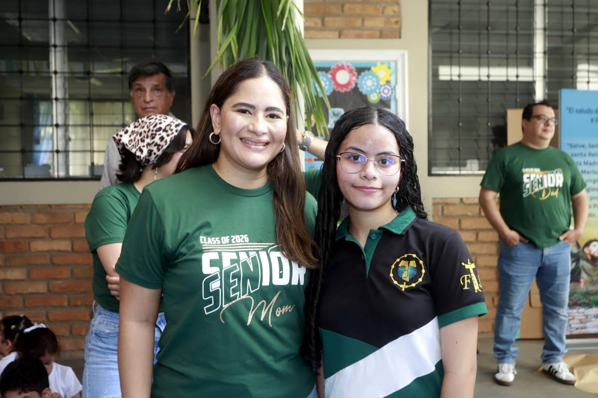 FOTOS: Seniors 2026 de la Franciscan School celebran su entrada triunfal