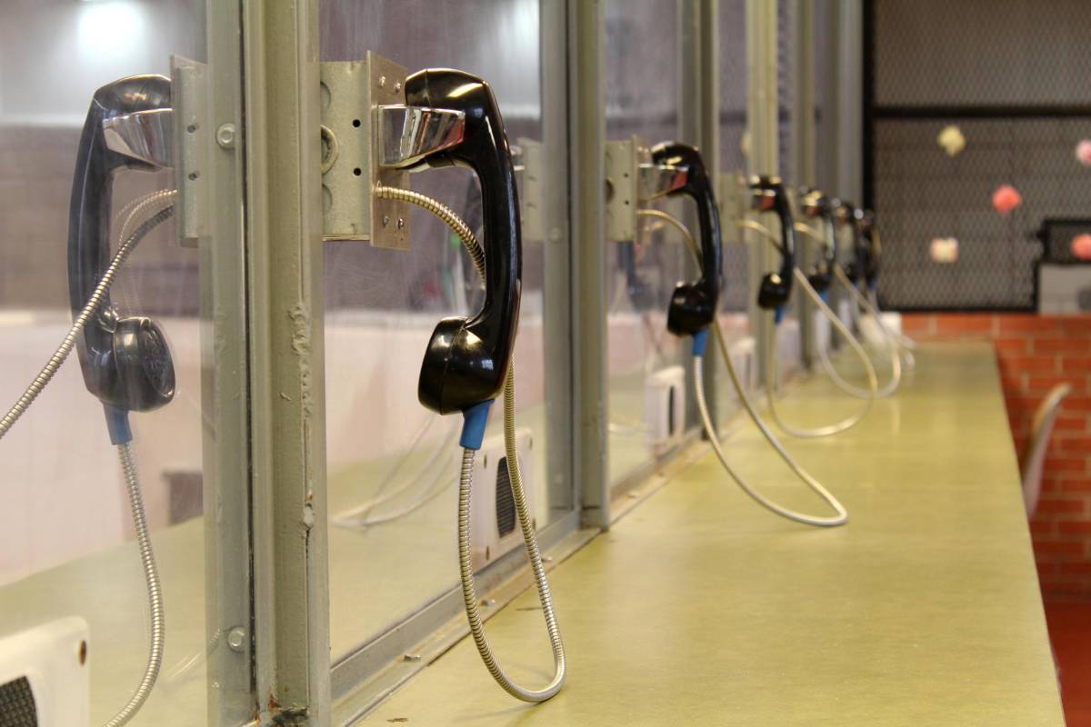 Texas comenzó a enviar a prisión a mujeres migrantes