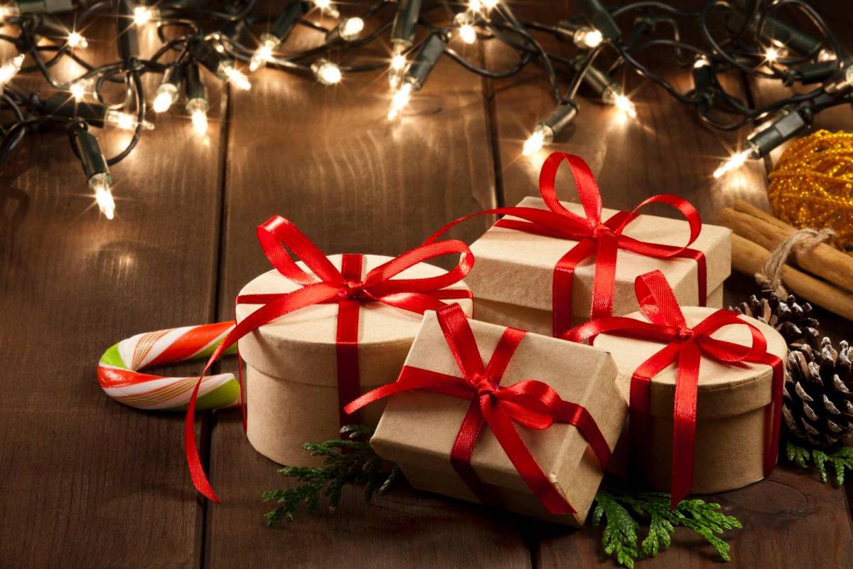 Envuelva sus regalos con creatividad