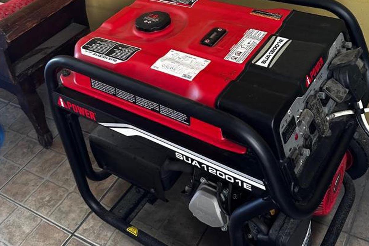 Microempresarios se quejan por apagones y quema de aparatos