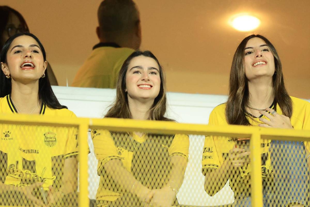 Las chicas del Real España vs Olimpia: bellezas roban suspiros en el clásico