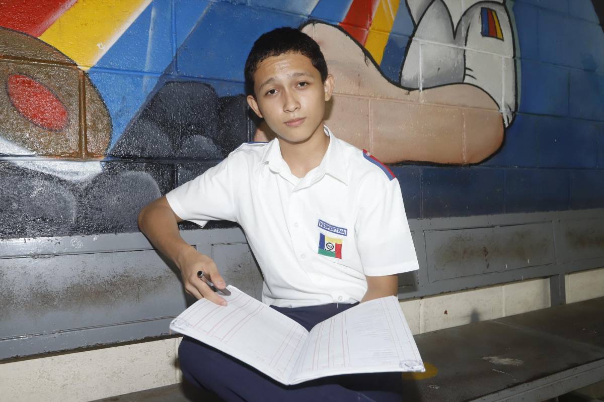 Siete estudiantes lideran la excelencia académica en el Intae de SPS este 2025