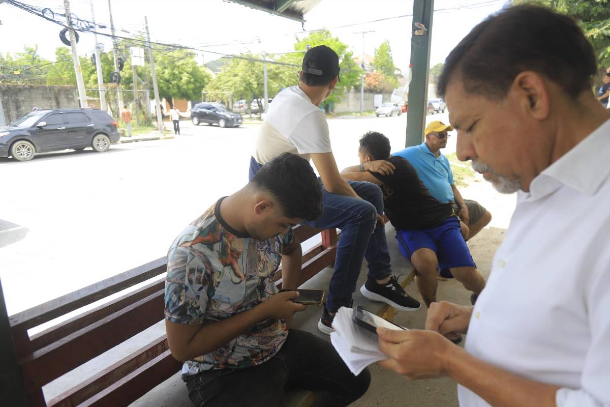 Parientes reclamaron los dos cuerpos.