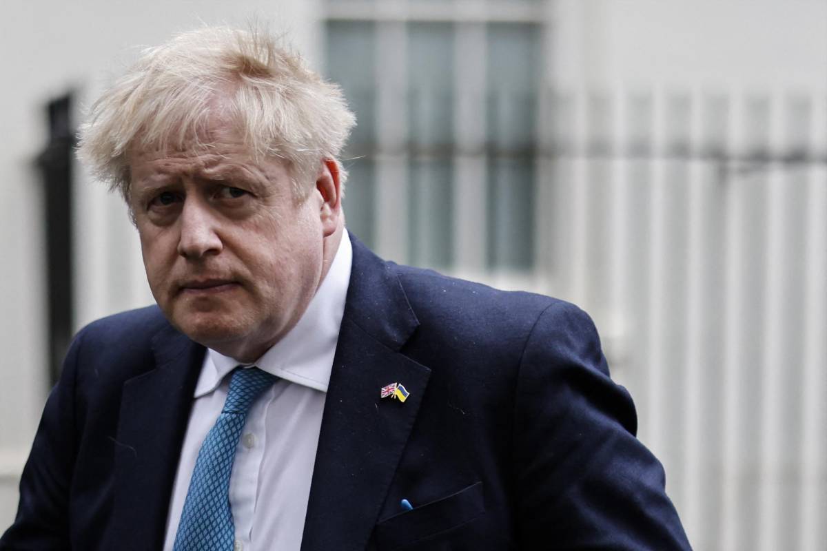 Boris Johnson acusa a Vladimir Putin de “criminal de guerra” en Ucrania