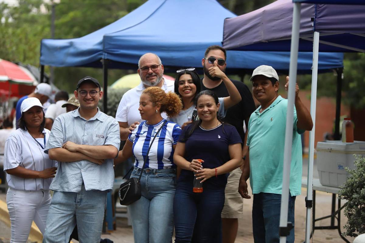 Euforia en San Pedro Sula: multitudes llegan al estadio Francisco Morazán