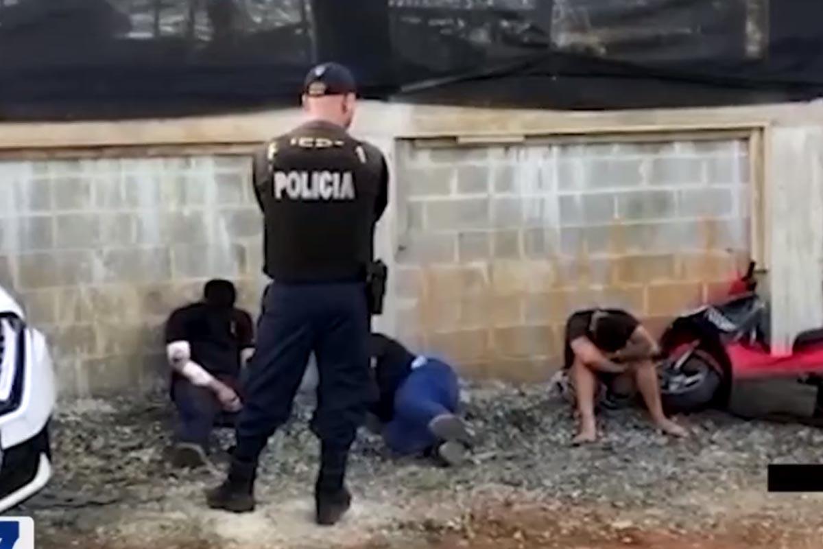 Sicarios hondureños ingresan en carros blindados a Costa Rica