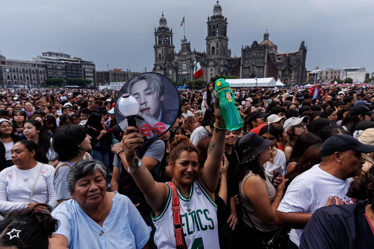 Así recibió México al grupo de K-pop surcoreano BTS
