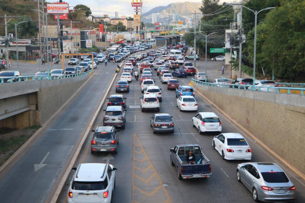 A teletrabajo estos empleados públicos del 24 al 27 de marzo por alza de los combustibles