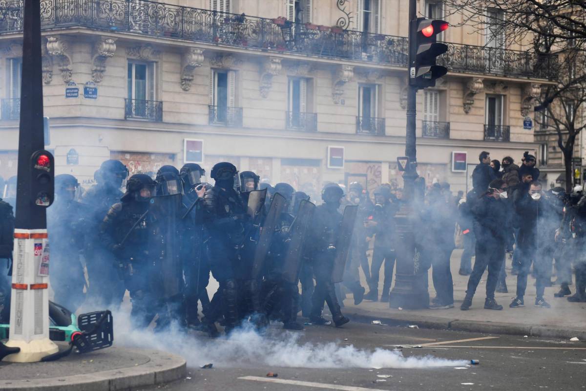 Nuevos disturbios en Francia en protestas contra reforma de las pensiones