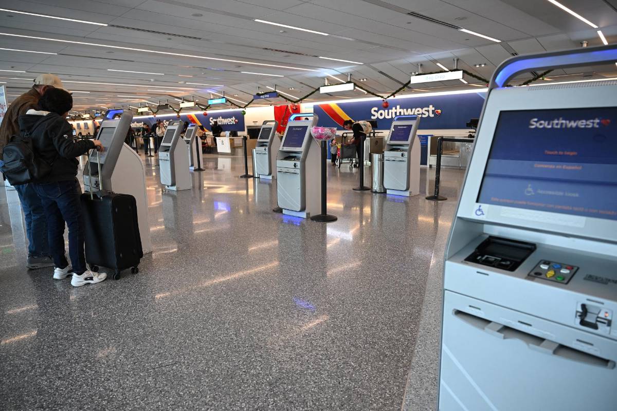 Aeropuertos estadounidenses vuelven a la normalidad tras la tormenta Elliot