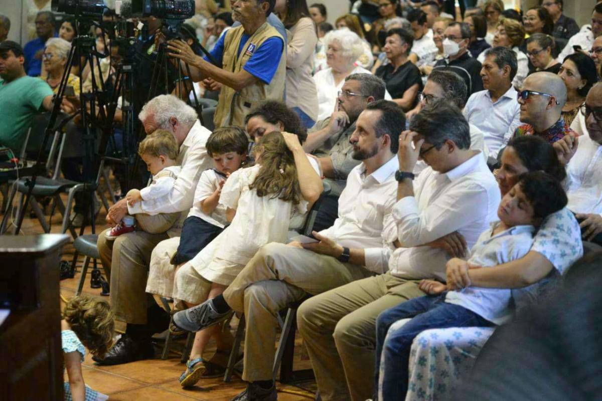 Rinden emotivo homenaje a Teresa Campos de Pastor