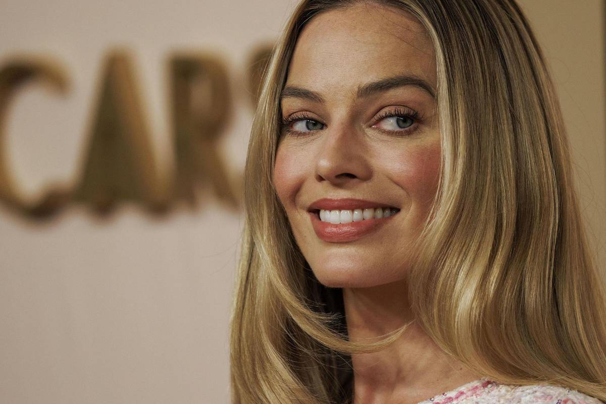 Margot Robbie dice que un actor le insinuó que debía ‘comer menos’