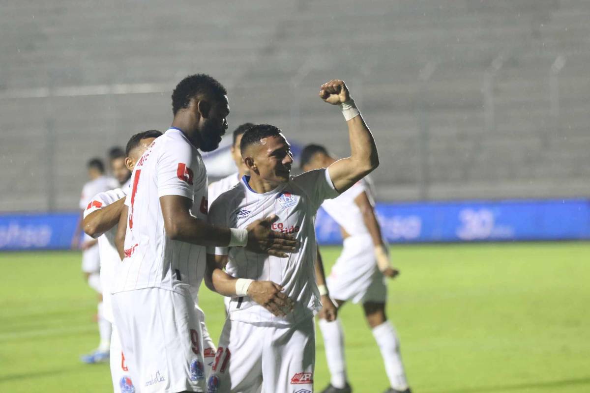 Festín de Olimpia, la tristeza de la eliminación, bellas novias y el 'infriltrado'