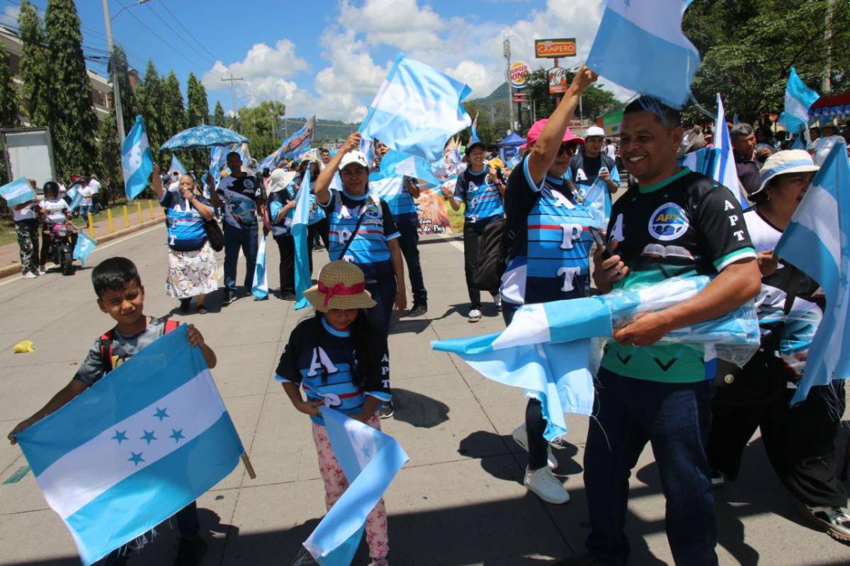 Las mejores fotos de la caminata de oración de los cristianos en Honduras