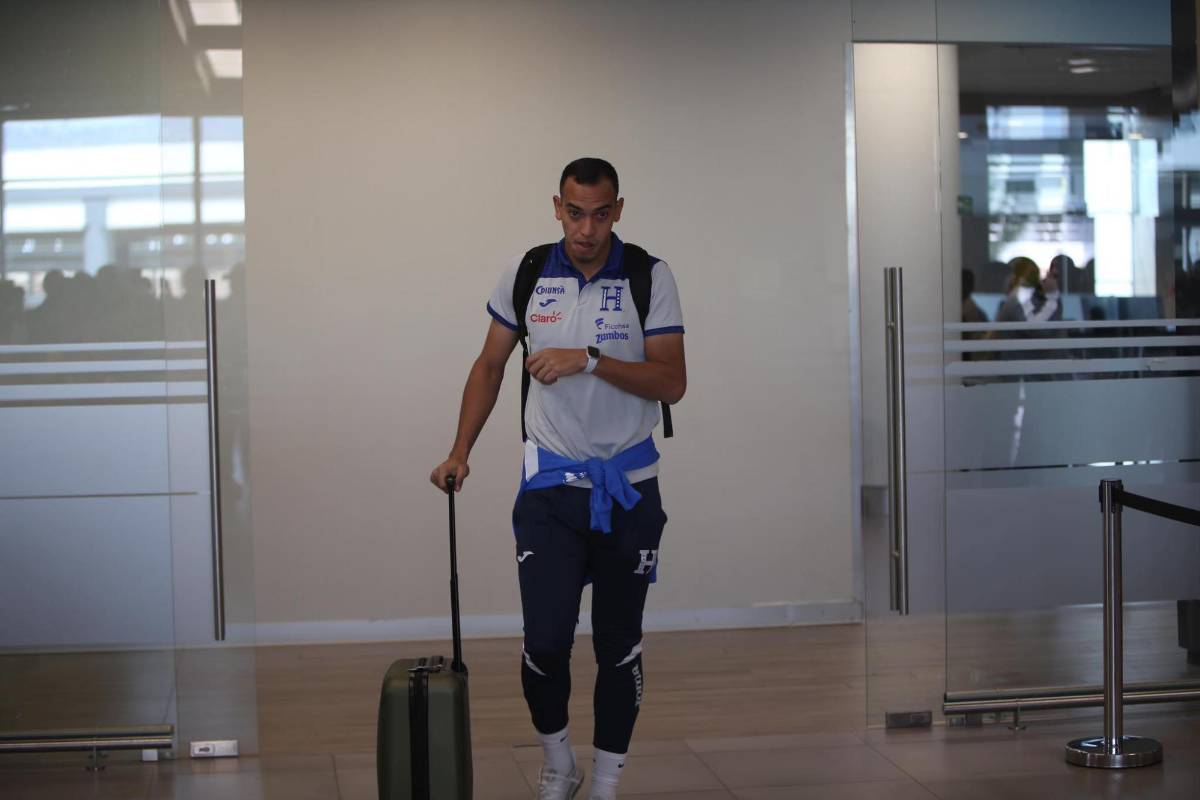 Devron García en su llegada a Honduras.