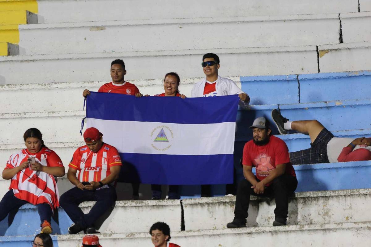 Olimpia genera ambientazo en el Chelato Uclés previo a partido contra Real Estelí