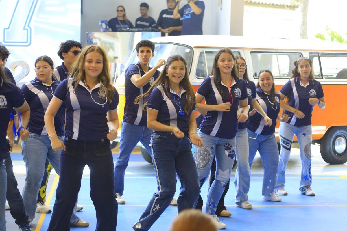 Alegre Senior Entrance de la Franciscana: un día que quedará marcado en la memoria de los jovencitos