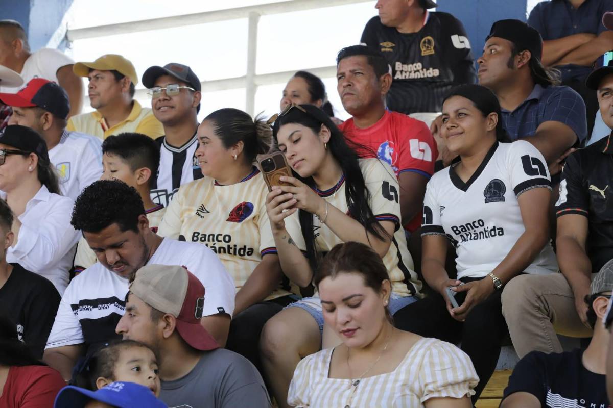 Chica de negro enamora, el penal que pidió Olimpia e insólita expulsión en Catacamas
