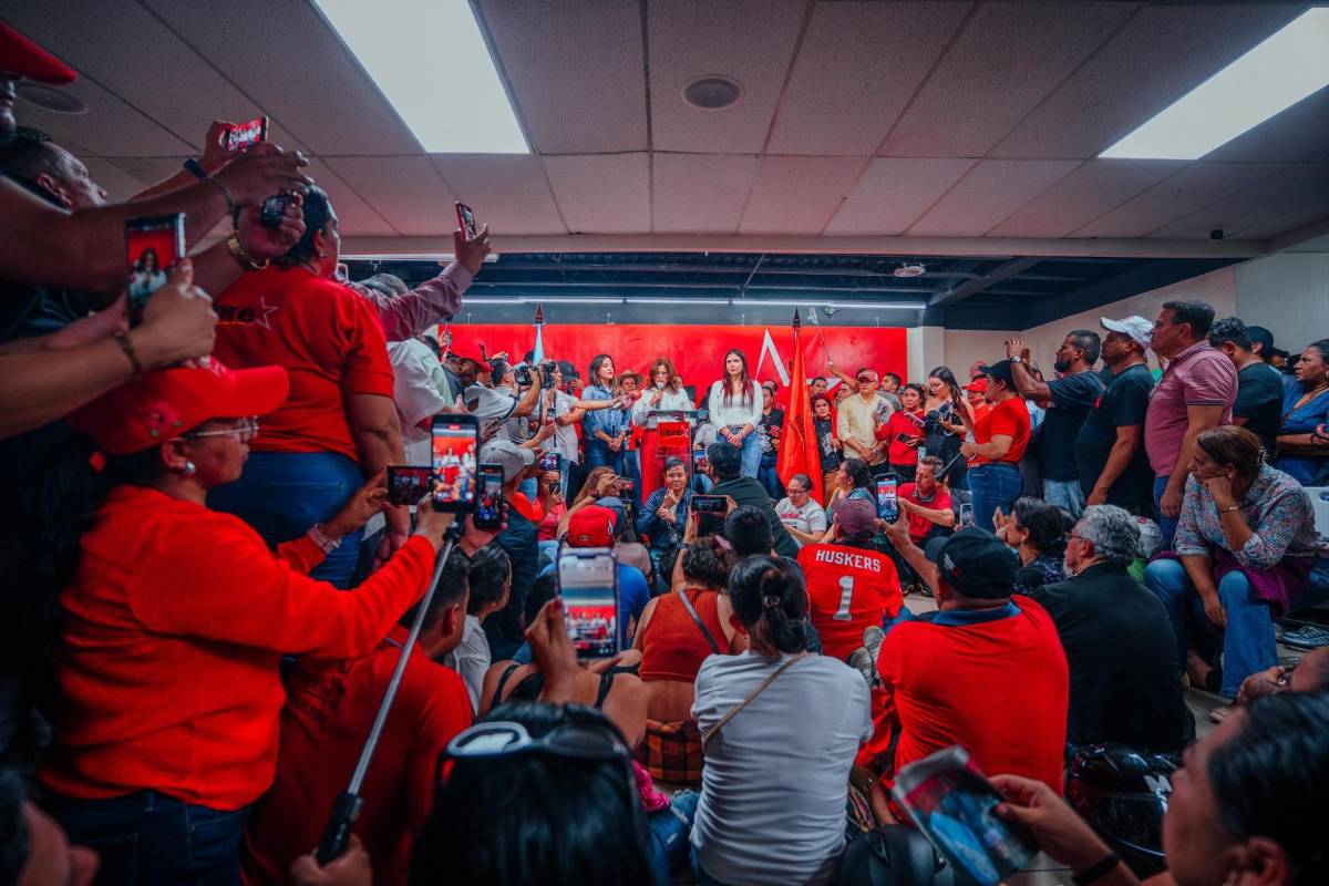 Virtual diputada de Libre celebra en redes, pero es reprendida por Scherly Arriaga