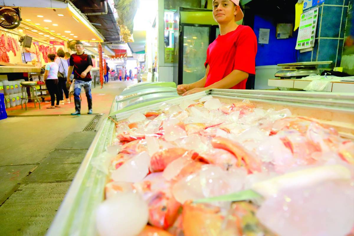 Aumenta precio de los mariscos en mercados antes de Semana Santa