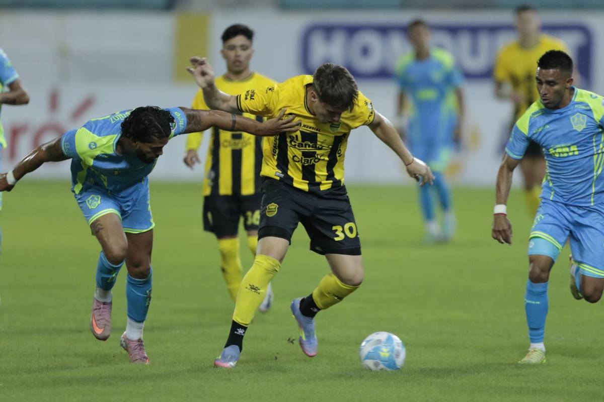 Real España festeja, chicas, debutante sorprende y jugador salió en camilla