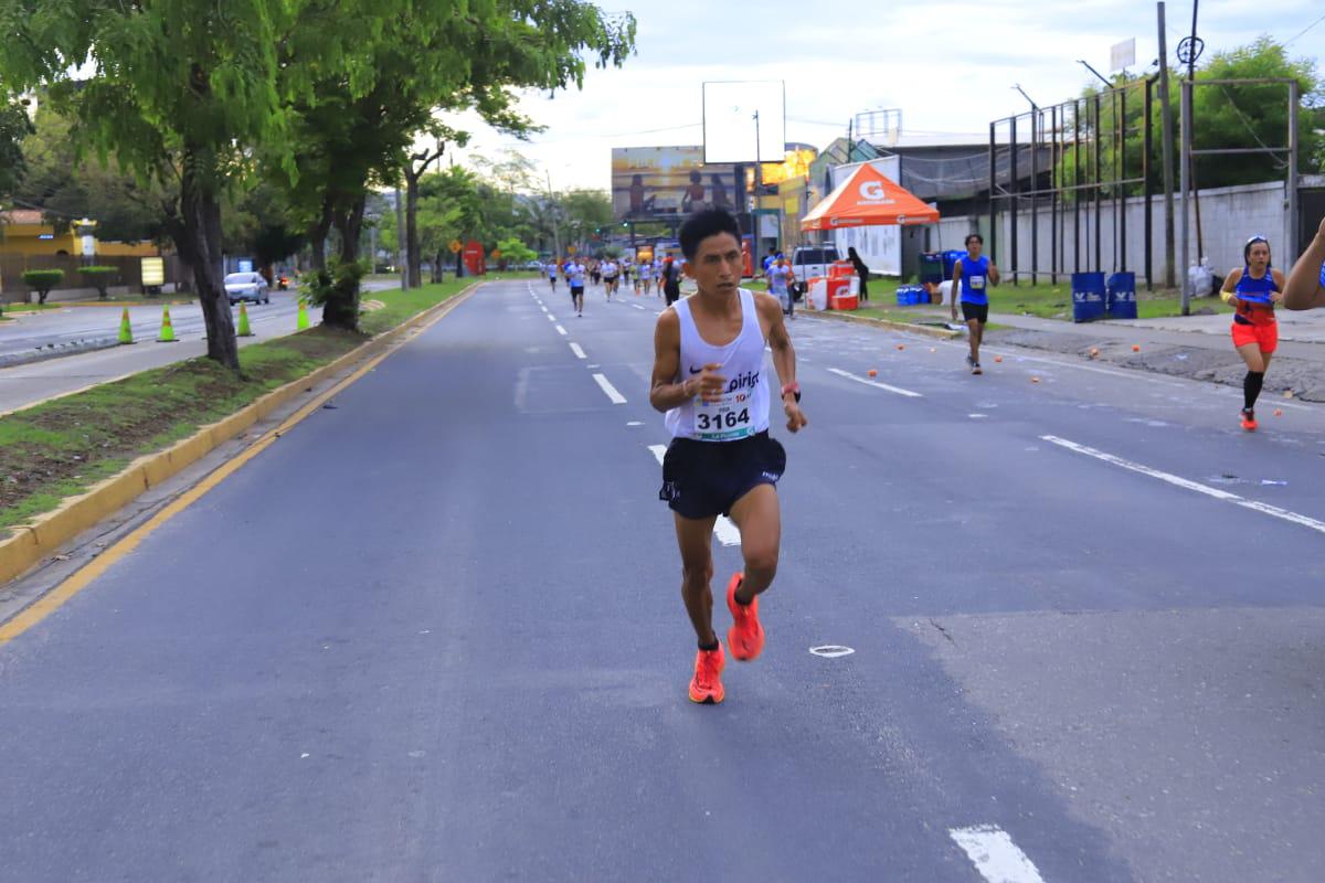 Maratón LA PRENSA: Chapín Luis Pirir vuelve a ganar en los 10.5 kilómetros
