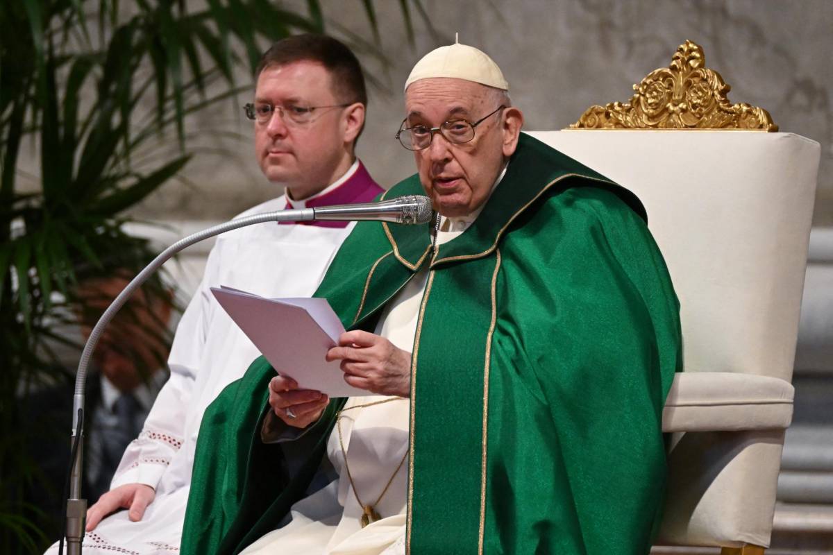 Quienes criminalizan la homosexualidad están “equivocados”, dice el Papa