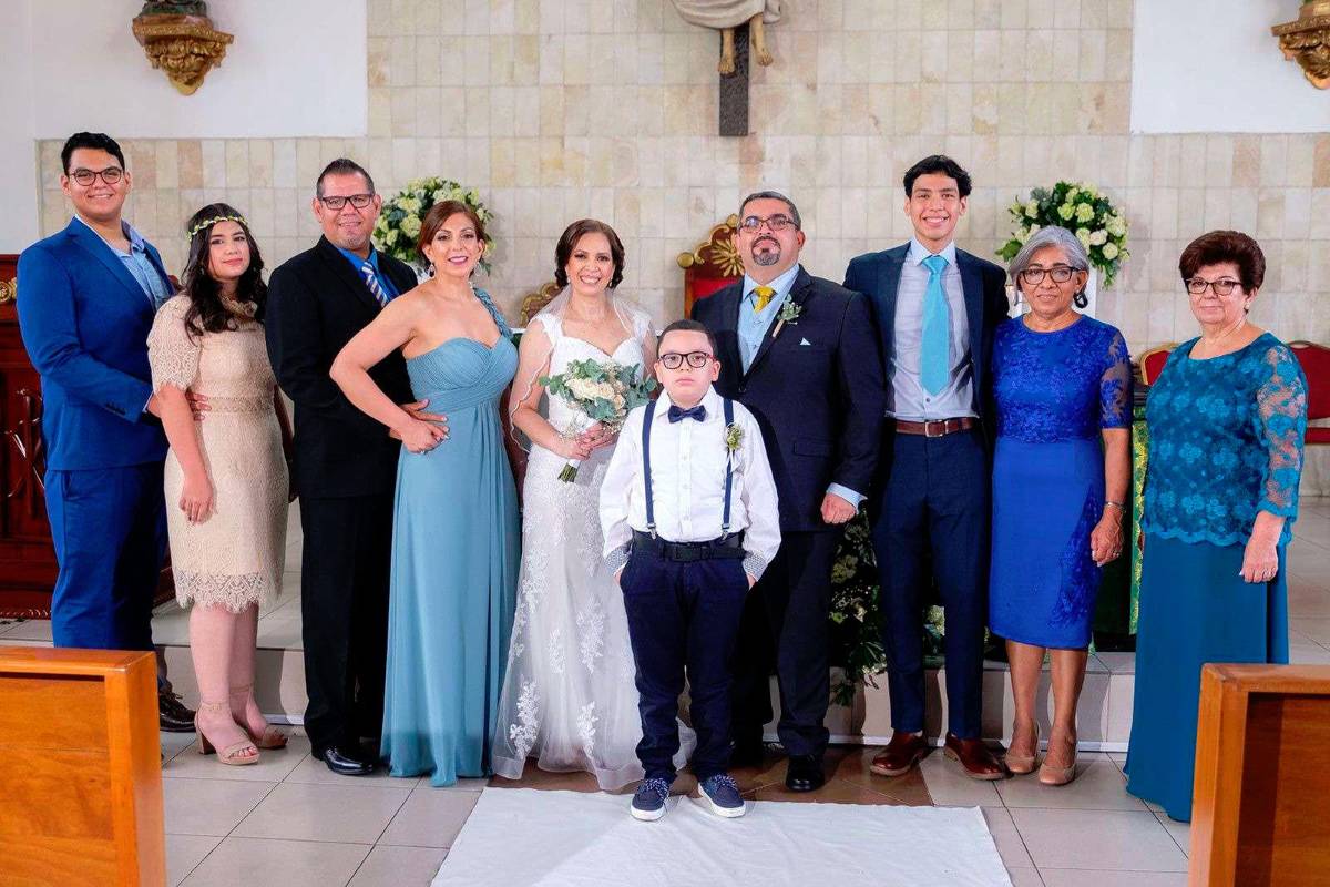 Boda de Mario Carranza y Lomila López
