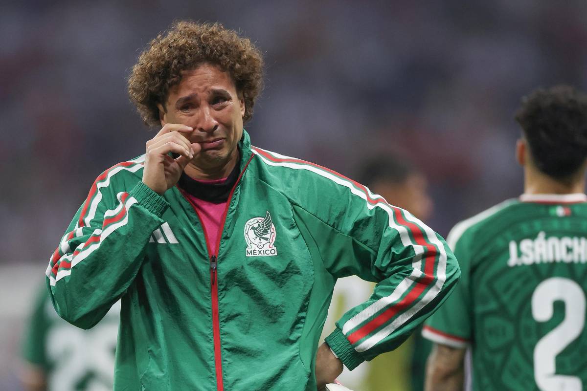 México se quiebra tras eliminación, llanto de Ochoa y 'Aztecazo' de Inglaterra