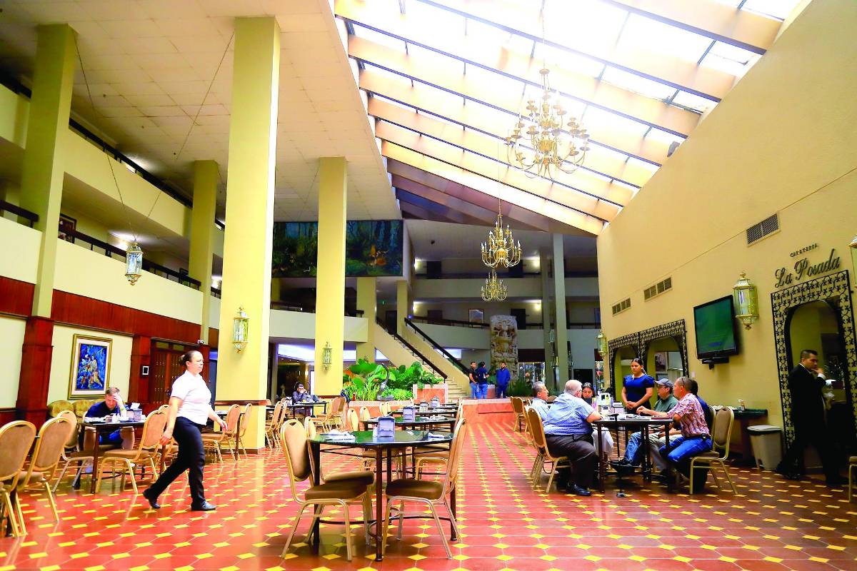 70,000 personas se dejarán de contratar en Semana Santa