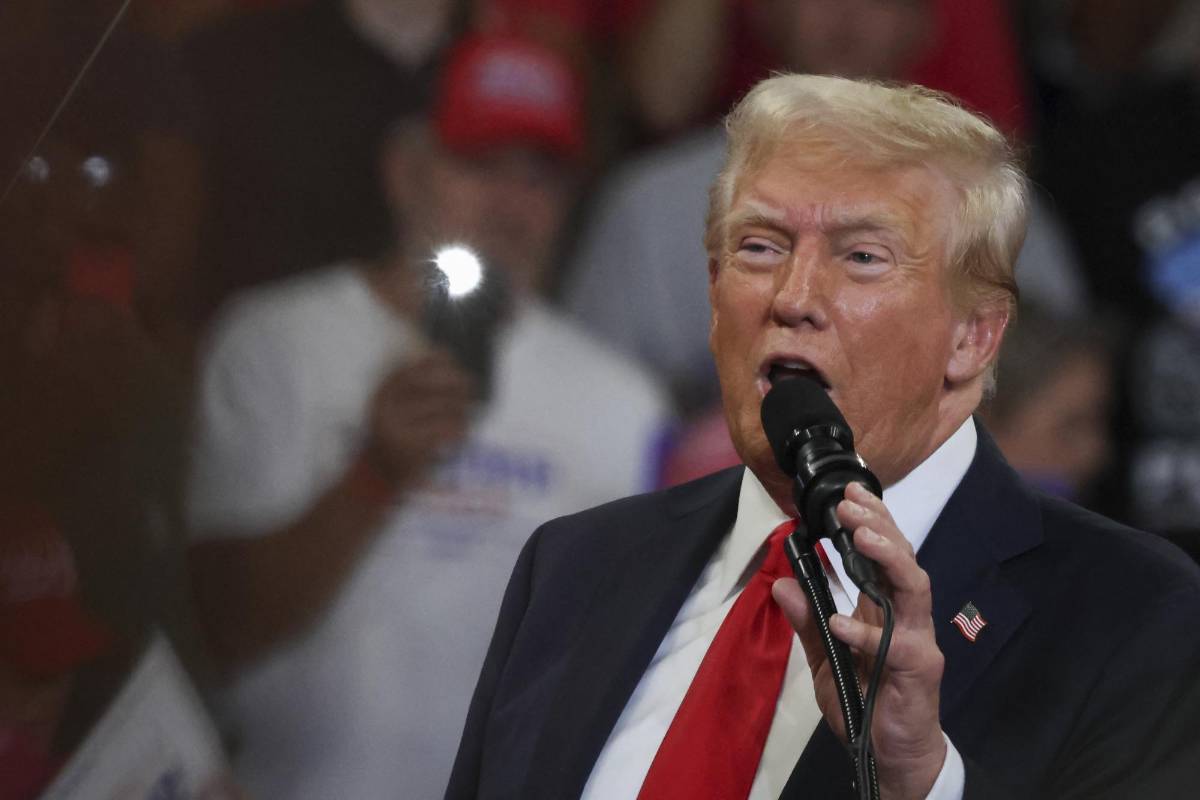 Trump arremete contra Tim Walz, ‘número dos’ de Harris, al que llama “izquierdista radical”